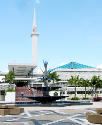 http://www.malaysiasite.nl/images/kuala_lumpur_national_mosque.jpg
