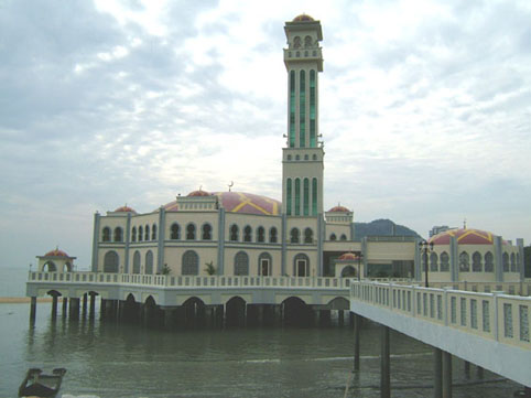 De moskee in het water
