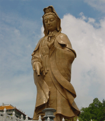 Patung Kuan Yin.